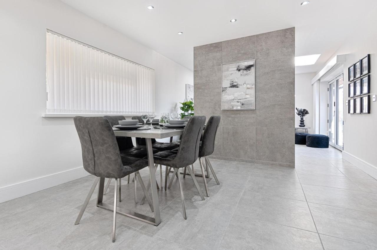 Oystermouth Luxury Property With Hot Tub And Sea Views מראה חיצוני תמונה