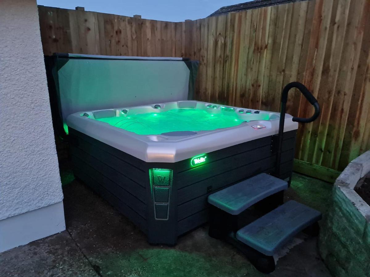 Oystermouth Luxury Property With Hot Tub And Sea Views מראה חיצוני תמונה