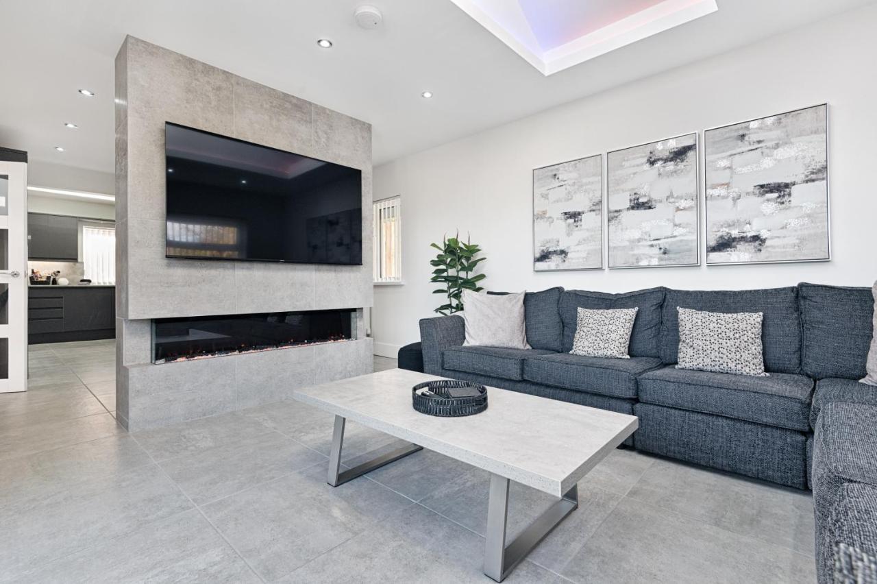 Oystermouth Luxury Property With Hot Tub And Sea Views מראה חיצוני תמונה