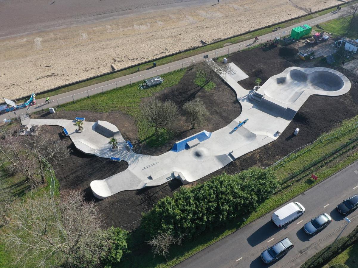Oystermouth Luxury Property With Hot Tub And Sea Views מראה חיצוני תמונה